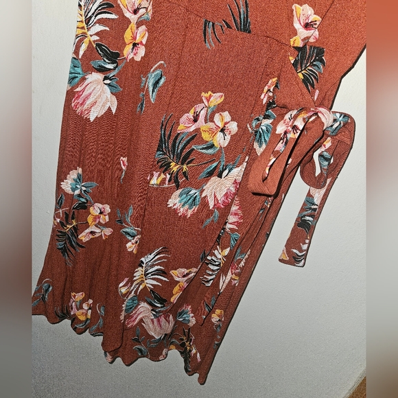 Soprano NWT Dress Size Medium - Picture 3 of 7